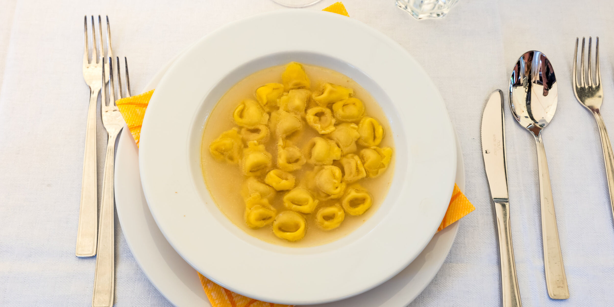 Tortellini in broth