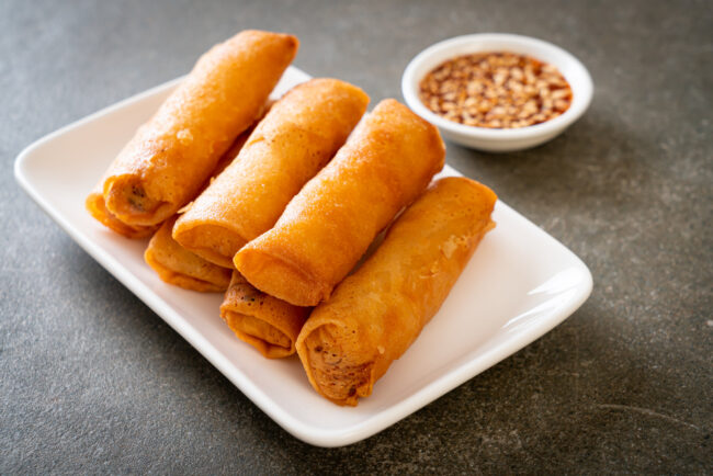 fried spring roll with sauce